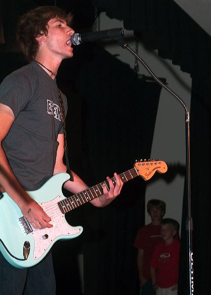 f20040529_7350_5x7.jpg