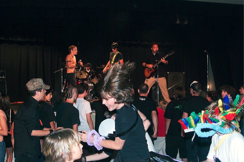 f20040529_7516.jpg
